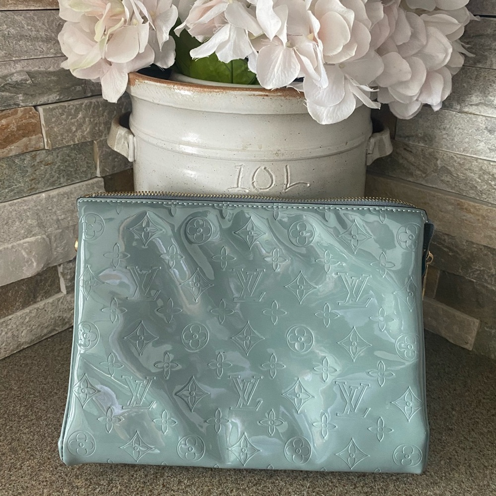 Louis Vuitton Clutch